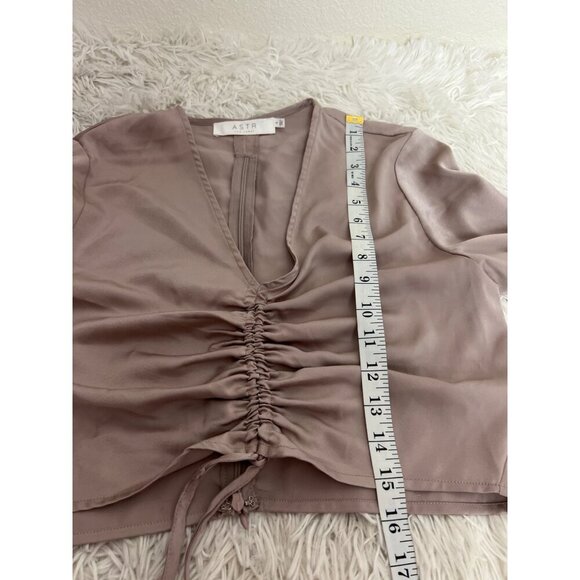 ASTR the label Satin Ruched Cropped Blouse Mushroom Small New Years Party Shiny - Picture 7 of 8
